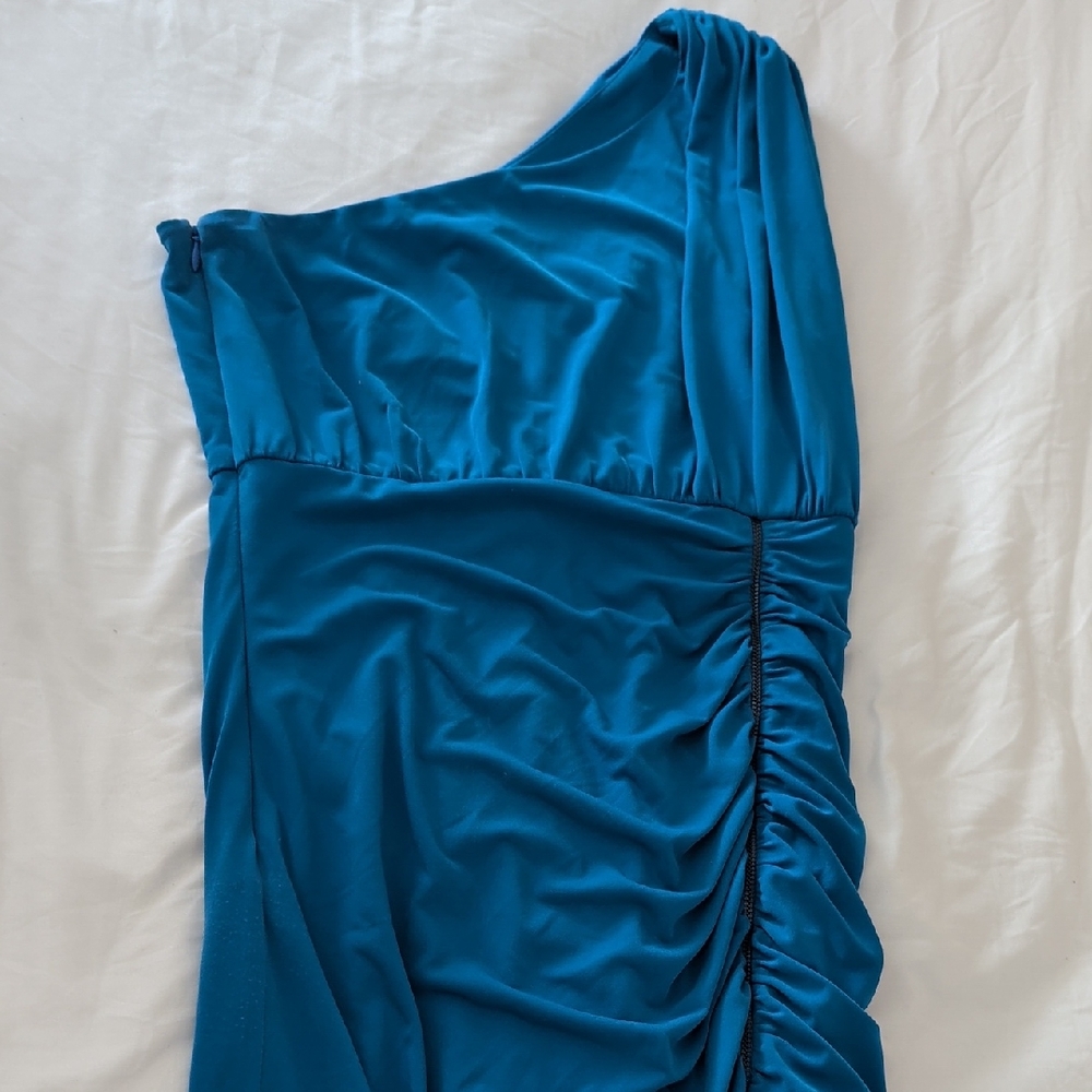 One-Shoulder Blue Dress